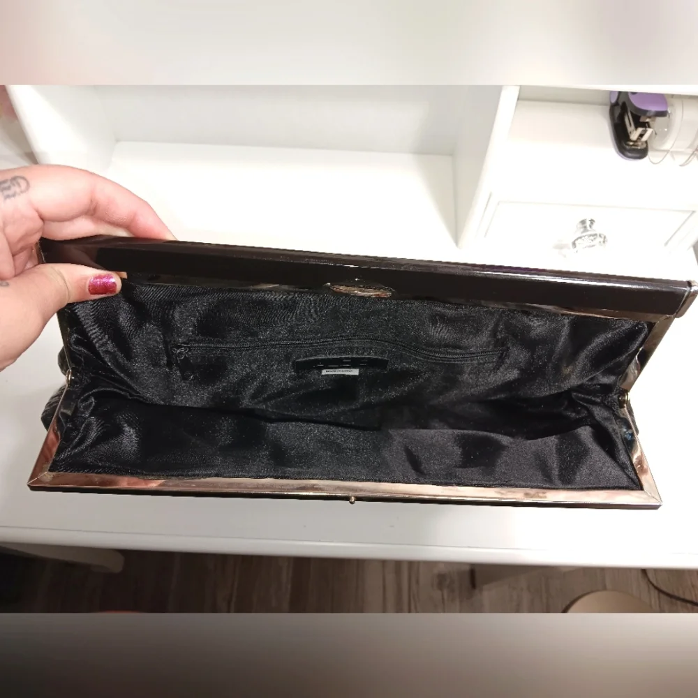 Aldo Vintage Woven Vegan Leather Large Magnetic Clutch - Picture 3 of 10